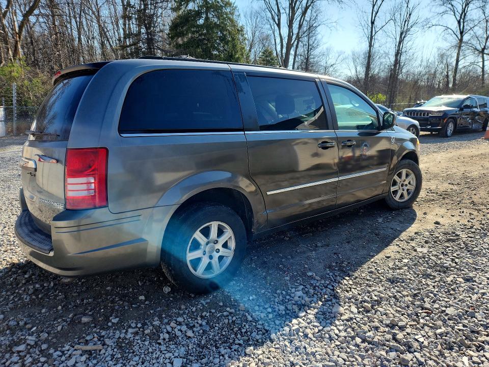 49110866 :رقم المزاد ، 2A4RR5D17AR344911 vin ، 2010 Chrysler Town And Country مزاد بيع