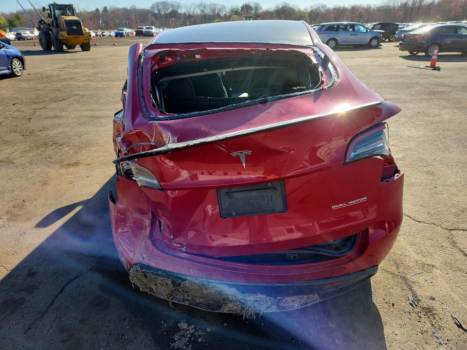 49227026 :رقم المزاد ، 7SAYGDEF5NF575273 vin ، 2022 Tesla Model Y مزاد بيع