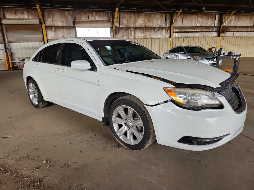 49657466 :رقم المزاد ، 1C3CCBAB5CN172505 vin ، 2012 Chrysler 200 مزاد بيع