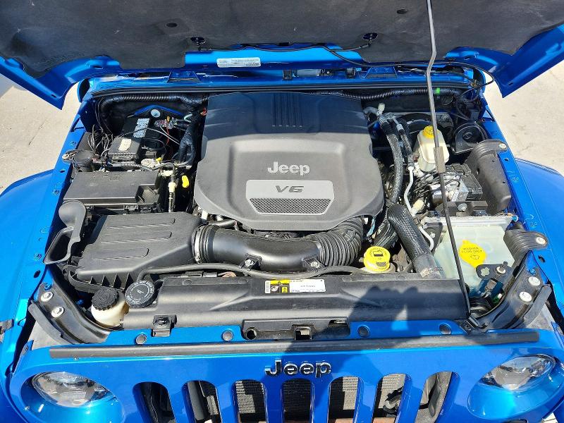 2015 Jeep Wrangler Unlimited მანქანა იყიდება აუქციონზე, vin: 1C4BJWEG4FL688364, აუქციონის ნომერი: 49274886