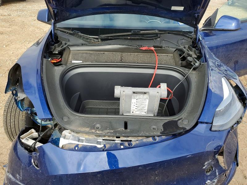 Продажа на аукционе авто 2024 Tesla Model Y, vin: 7SAYGDED5RA333939, номер лота: 47155046