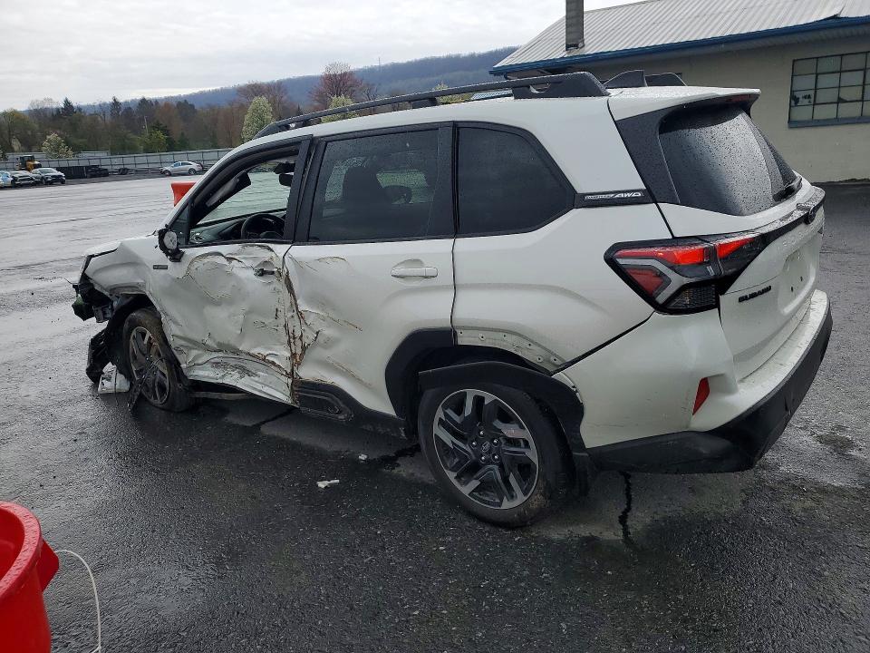 2025 Subaru Forester მანქანა იყიდება აუქციონზე, vin: JF2SLSRD5SH442215, აუქციონის ნომერი: 49711986