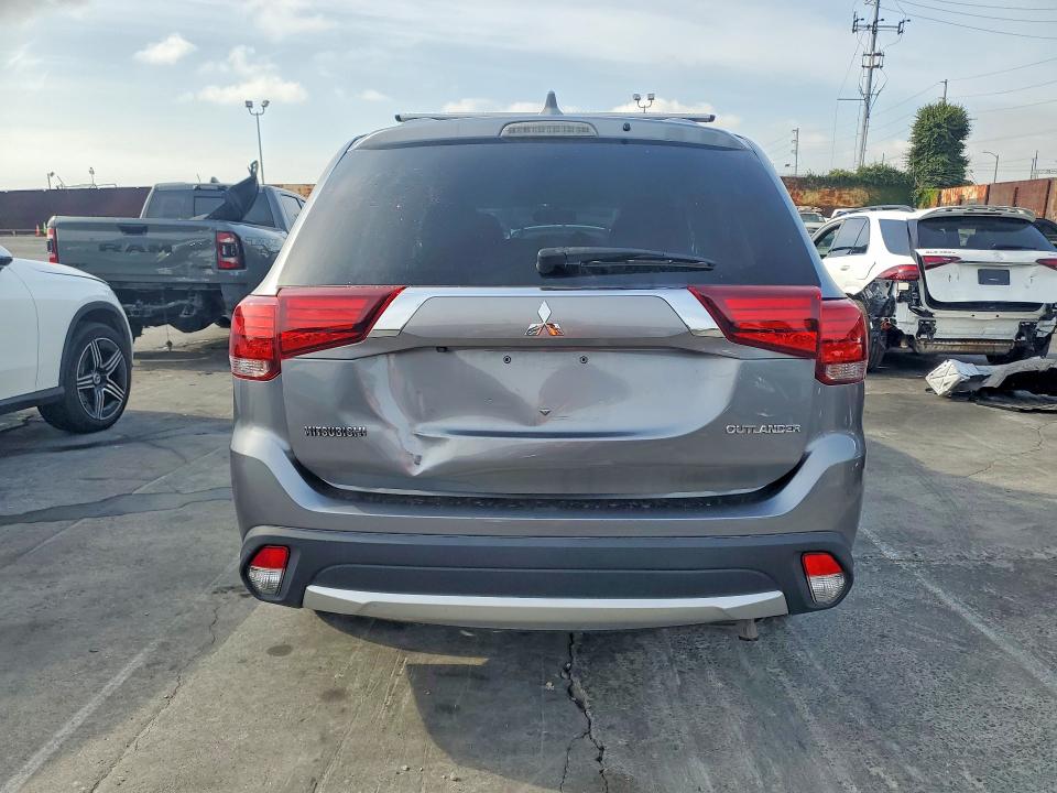 Продаж на аукціоні авто 2017 Mitsubishi Outlander, vin: JA4AD2A3XHZ059099, номер лоту: 50146406