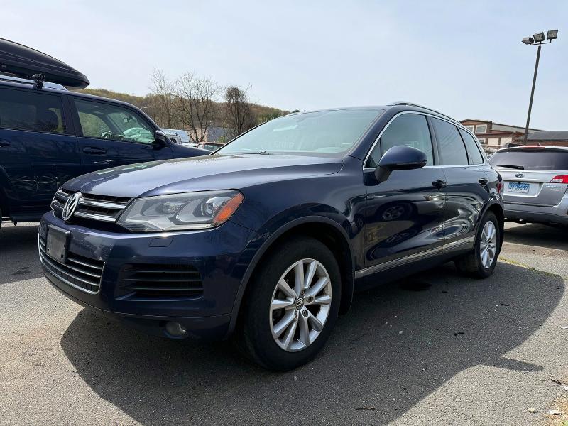 51937706 :رقم المزاد ، WVGEP9BP7DD013922 vin ، 2013 Volkswagen Touareg مزاد بيع