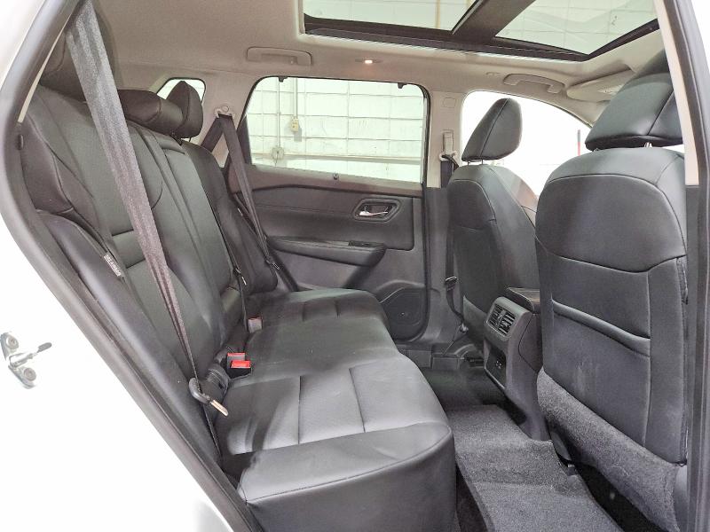 49623736 :رقم المزاد ، 5N1BT3BB4PC838133 vin ، 2023 Nissan Rogue مزاد بيع