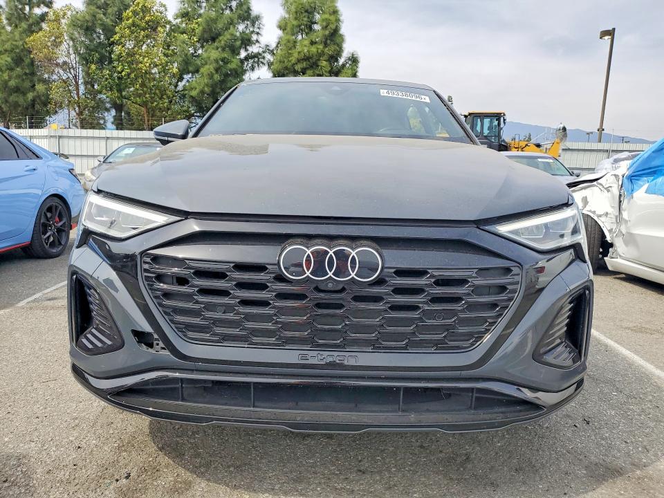 2024 Audi Q8 E-tron მანქანა იყიდება აუქციონზე, vin: WA1CABGE6RB032244, აუქციონის ნომერი: 49338096