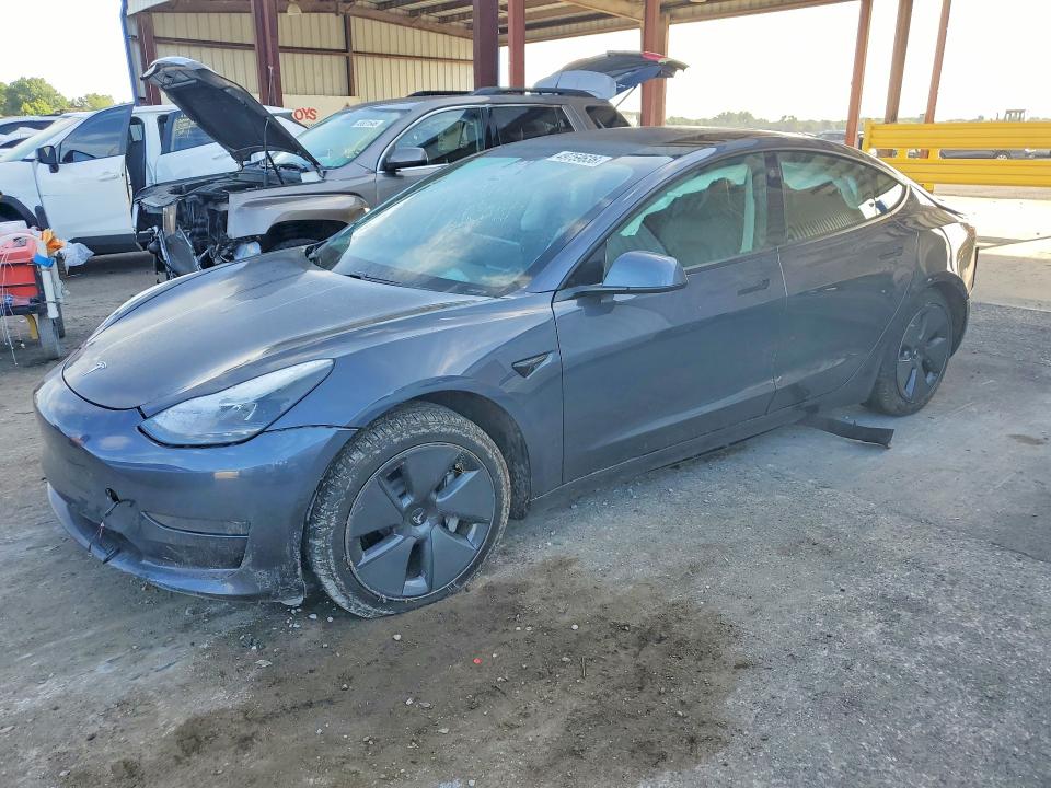 49759636 :رقم المزاد ، 5YJ3E1EA1MF085265 vin ، 2021 Tesla Model 3 مزاد بيع