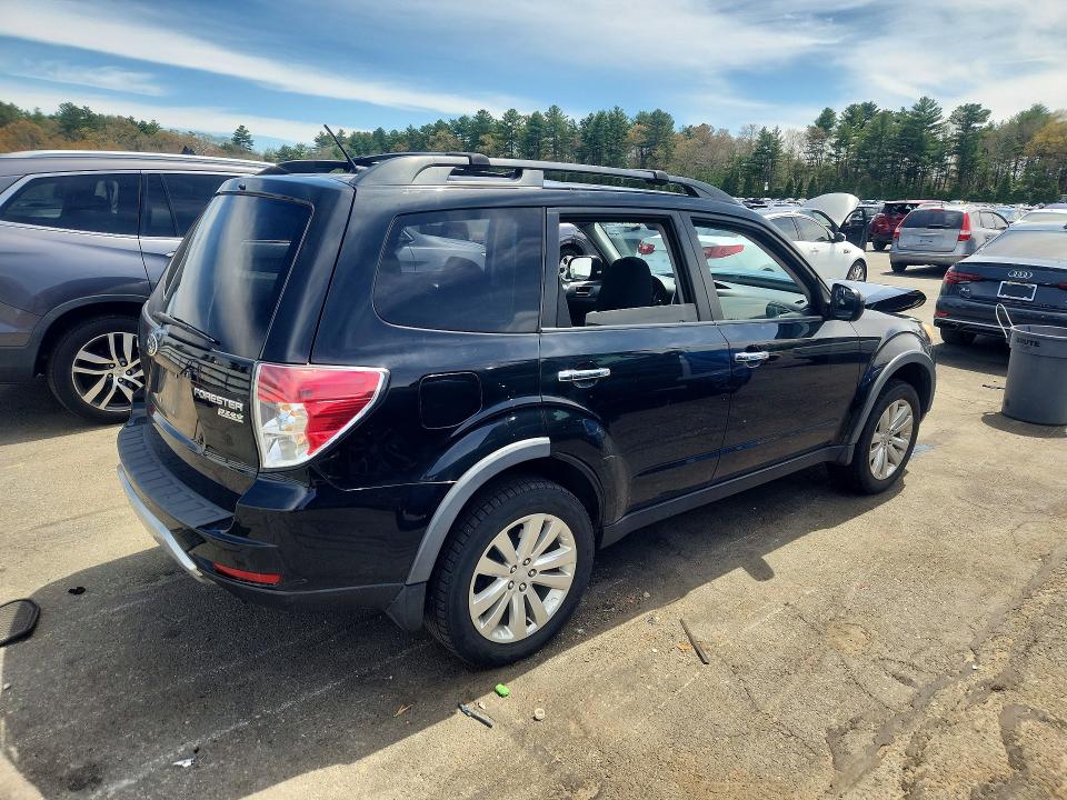 2011 Subaru Forester მანქანა იყიდება აუქციონზე, vin: JF2SHACC0BG714090, აუქციონის ნომერი: 51576446