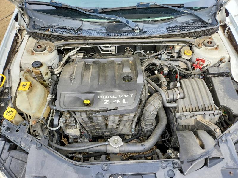 51479616 :رقم المزاد ، 1C3BC1FBXBN581371 vin ، 2011 Chrysler 200 مزاد بيع