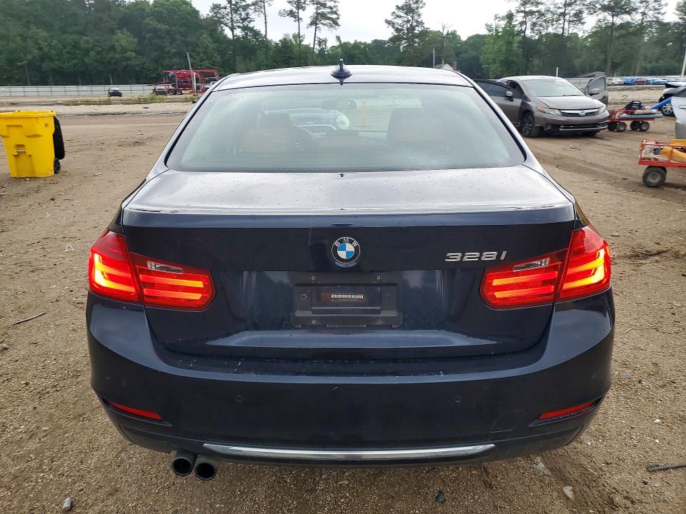 Продаж на аукціоні авто 2015 Bmw 328, vin: WBA3A5G54FNS90101, номер лоту: 51772226