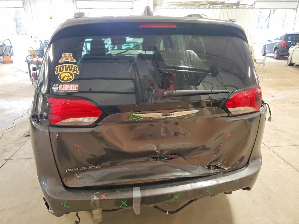 49634136 :رقم المزاد ، 2C4RC1EG1KR644576 vin ، 2019 Chrysler Pacifica مزاد بيع