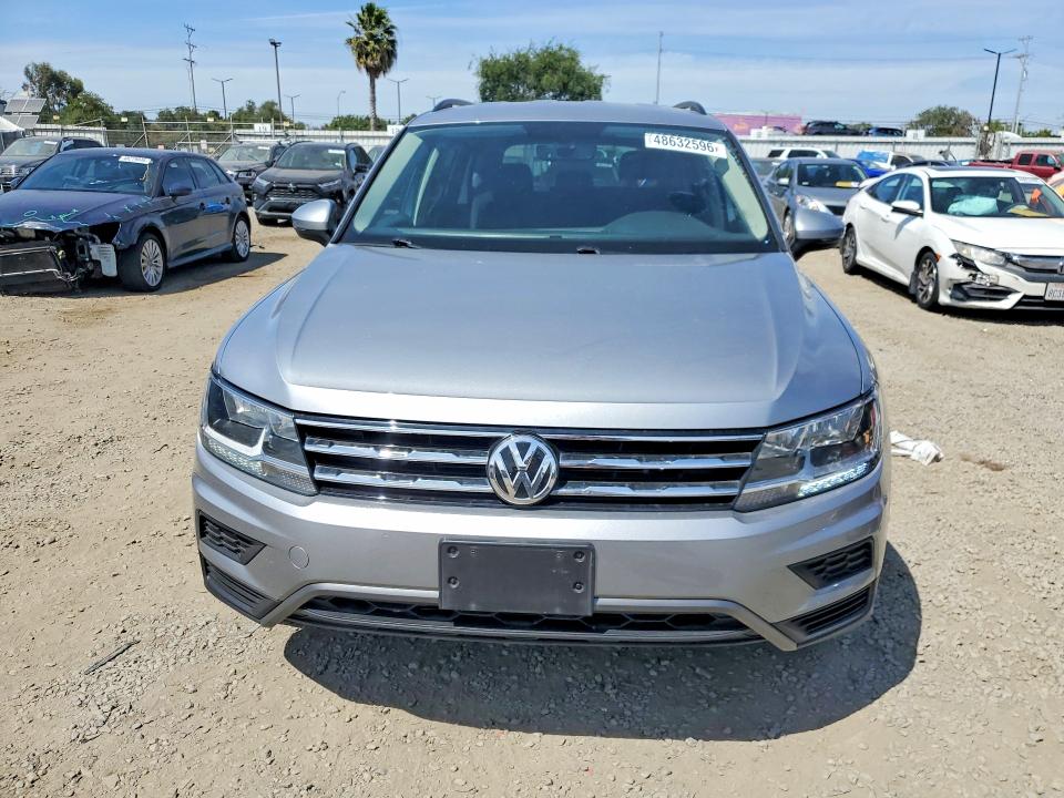 Продажа на аукционе авто 2020 Volkswagen Tiguan, vin: 3VV3B7AX4LM013834, номер лота: 48632596