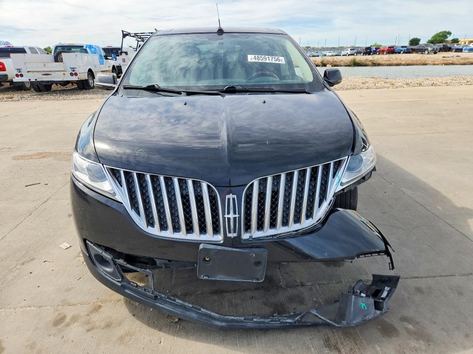 48591756 :رقم المزاد ، 2LMDJ6JK9DBL17359 vin ، 2013 Lincoln Townhouse Mkx مزاد بيع