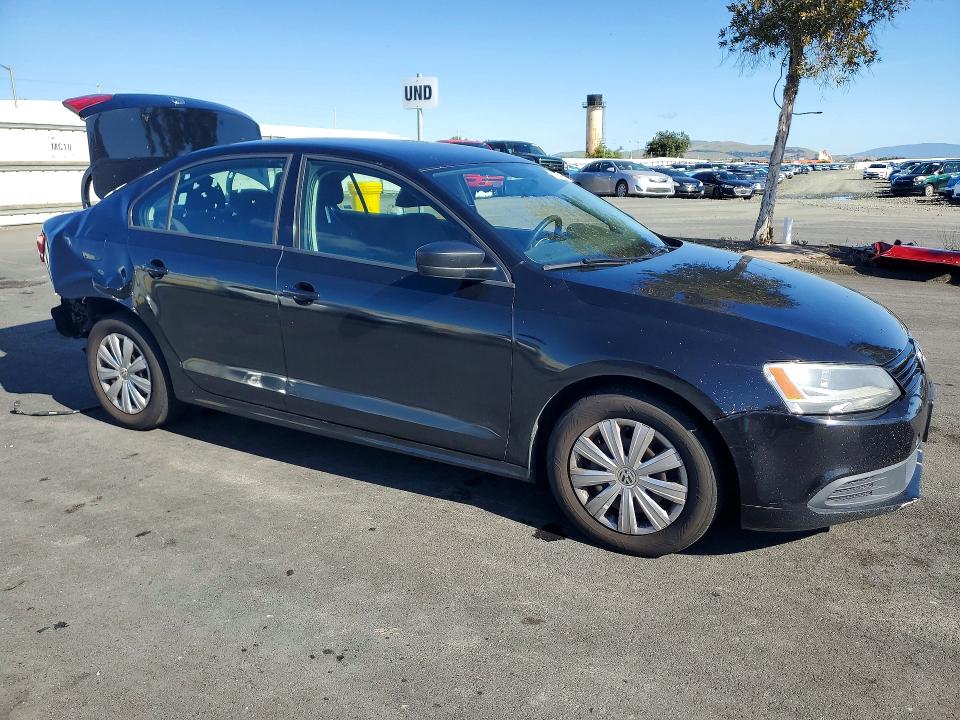Продажа на аукционе авто 2013 Volkswagen Jetta, vin: 3VW2K7AJ4DM211186, номер лота: 50971106