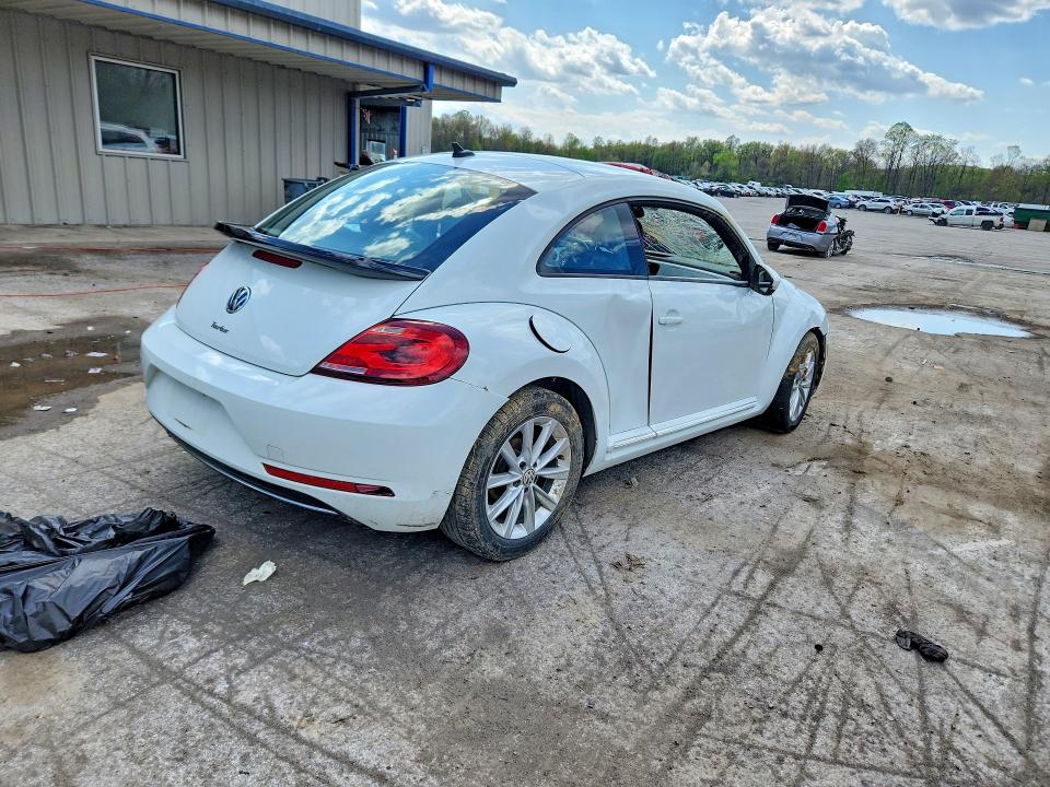 2017 Volkswagen Beetle მანქანა იყიდება აუქციონზე, vin: 3VWJ17AT2HM607736, აუქციონის ნომერი: 51000416