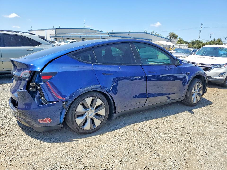 Продажа на аукционе авто 2023 Tesla Model Y, vin: 7SAYGAEEXPF946324, номер лота: 50283126