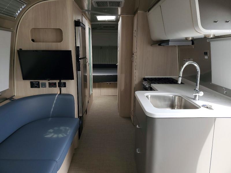 51236976 :رقم المزاد ، 1STTNYL22RJ572643 vin ، 2024 Airstream Trailer مزاد بيع