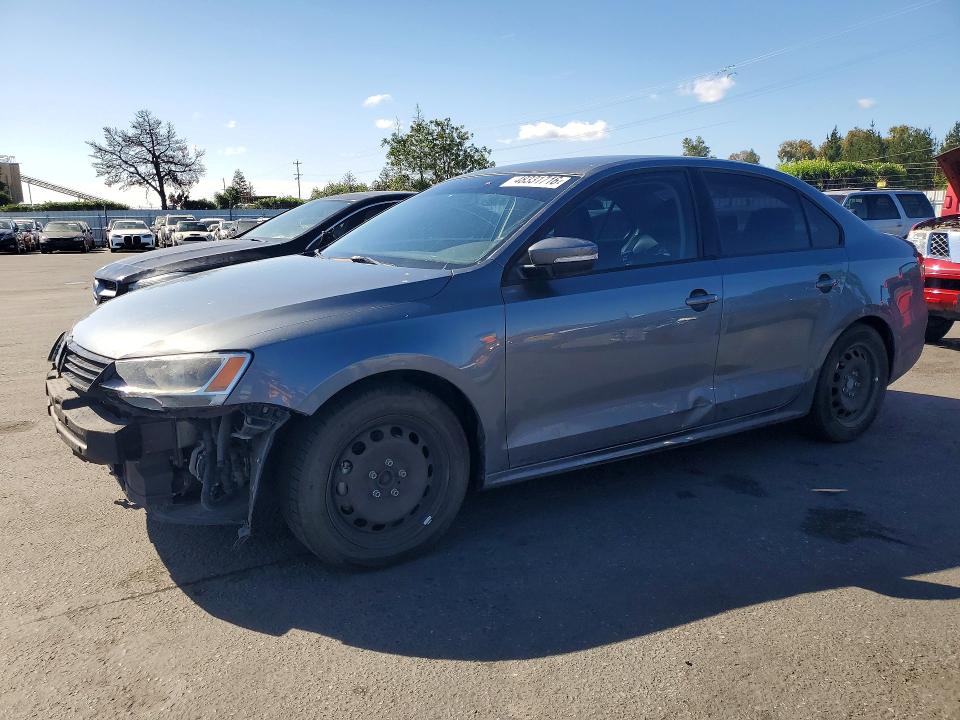 48331716 :رقم المزاد ، 3VWD17AJ5EM420952 vin ، 2014 Volkswagen Jetta مزاد بيع