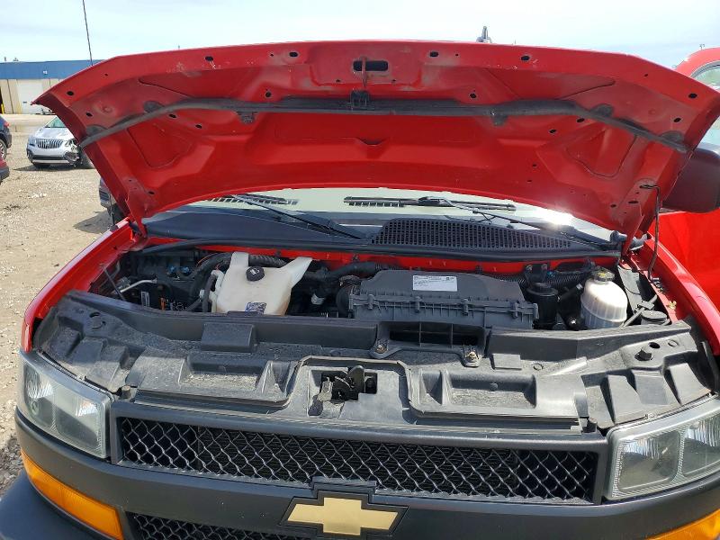 51189276 :رقم المزاد ، 1GCWGAFP0J1239950 vin ، 2018 Chev Express G2500 مزاد بيع