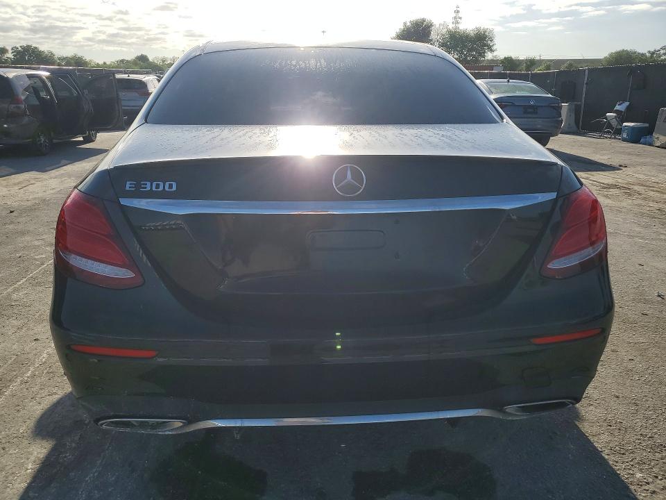 49536586 :رقم المزاد ، WDDZF4JB7KA594392 vin ، 2019 Mercedes-benz E مزاد بيع