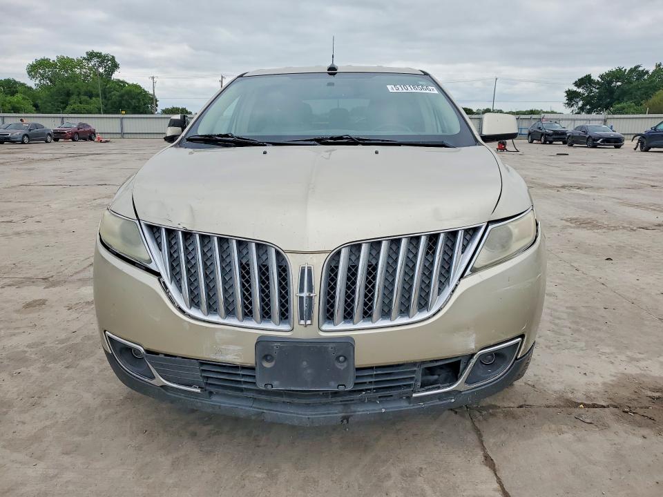 51018566 :رقم المزاد ، 2LMDJ6JK1BBJ09327 vin ، 2011 Lincoln Townhouse Mkx مزاد بيع