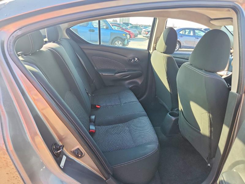 51534946 :رقم المزاد ، 3N1CN7AP3HL808766 vin ، 2017 Nissan Versa مزاد بيع
