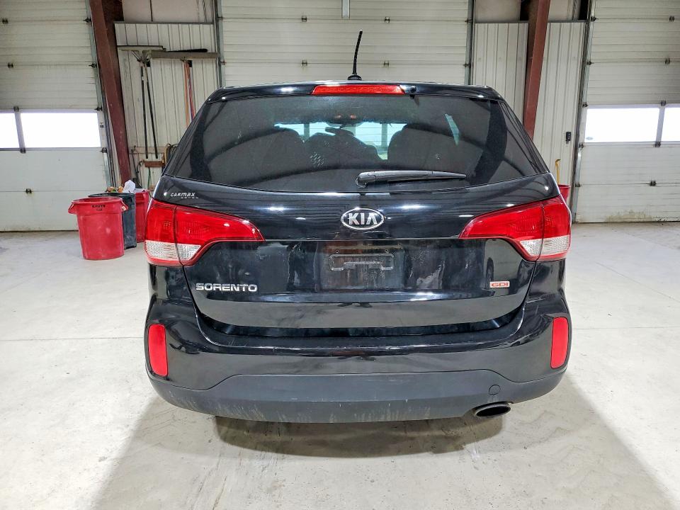 Продажа на аукционе авто 2015 Kia Sorento, vin: 5XYKTCA64FG582885, номер лота: 48262276