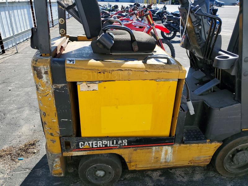 2002 Caterillar Forklift მანქანა იყიდება აუქციონზე, vin: A3EC110206, აუქციონის ნომერი: 51612776