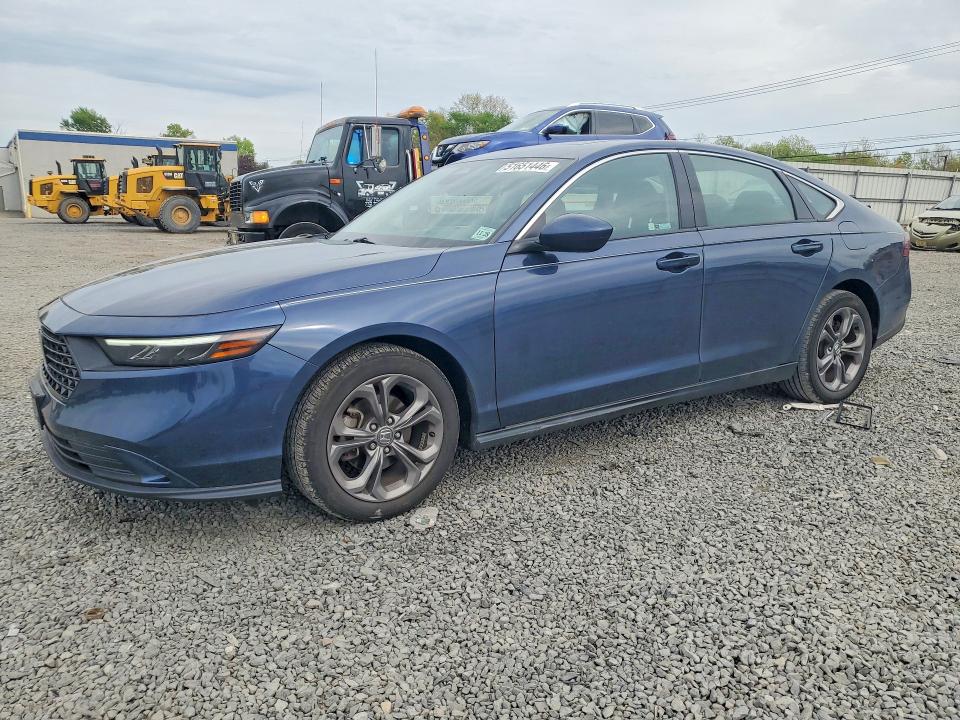 51651446 :رقم المزاد ، 1HGCY1F33RA015887 vin ، 2024 Honda Accord مزاد بيع