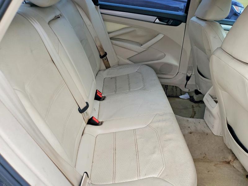 48954926 :رقم المزاد ، 1VWAS7A35FC116699 vin ، 2015 Volkswagen Passat مزاد بيع