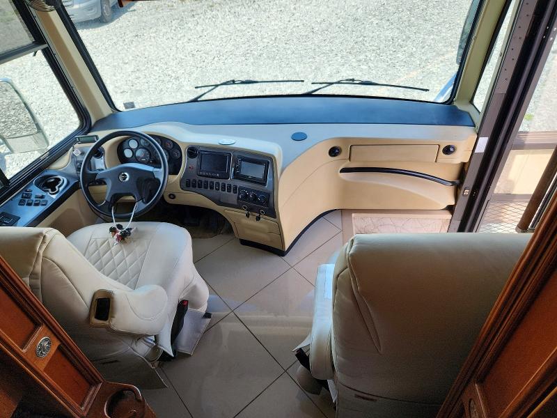 49763746 :رقم المزاد ، 4UZAB2BS4BCAY0377 vin ، 2011 Tiffin Motorhomes Inc Phaeton مزاد بيع