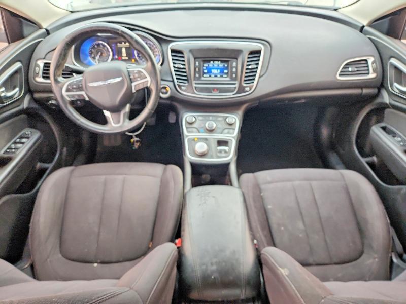 49327906 :رقم المزاد ، 1C3CCCAB8FN640009 vin ، 2015 Chrysler 200 مزاد بيع