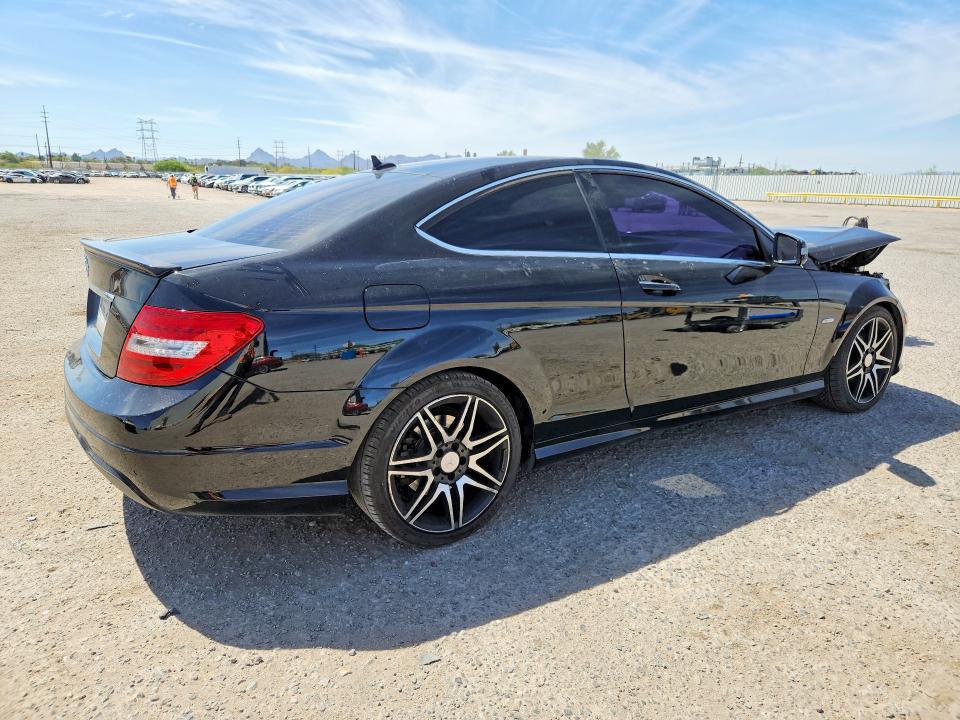 50514346 :رقم المزاد ، WDDGJ4HB4EG182573 vin ، 2014 Mercedes-benz C مزاد بيع