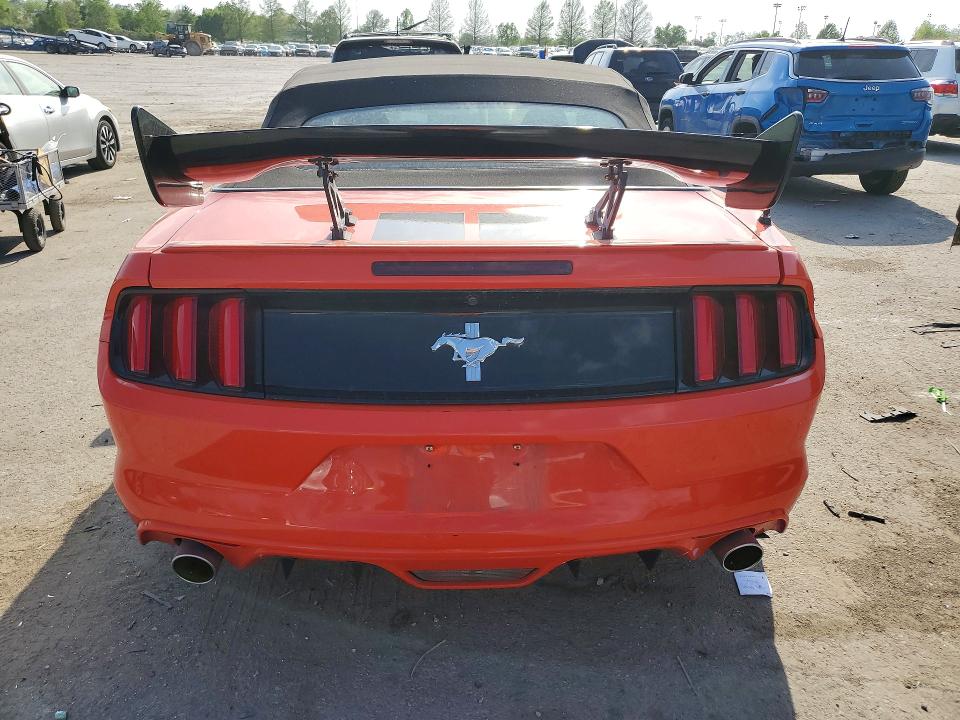 48497846 :رقم المزاد ، 1FATP8EM9F5333317 vin ، 2015 Ford Mustang مزاد بيع