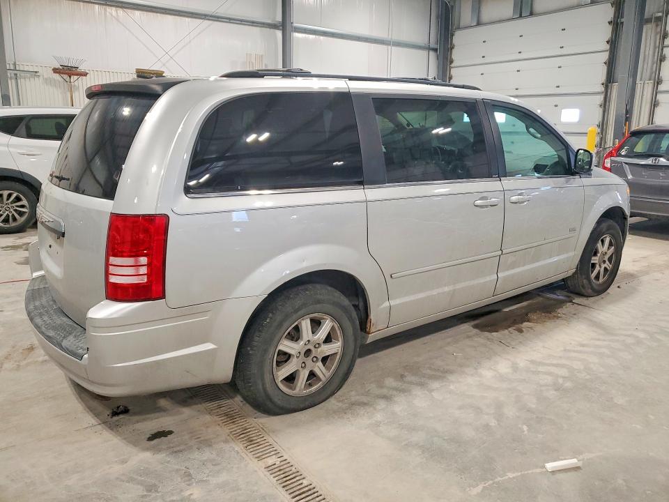 Продажа на аукционе авто 2008 Chrysler Town & Country, vin: 2A8HR54P78R737977, номер лота: 49321146