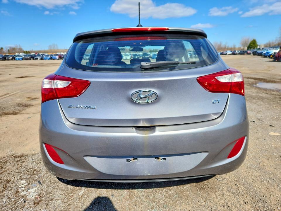 2013 Hyundai Elantra Gt მანქანა იყიდება აუქციონზე, vin: KMHD25LE8DU057010, აუქციონის ნომერი: 50444306