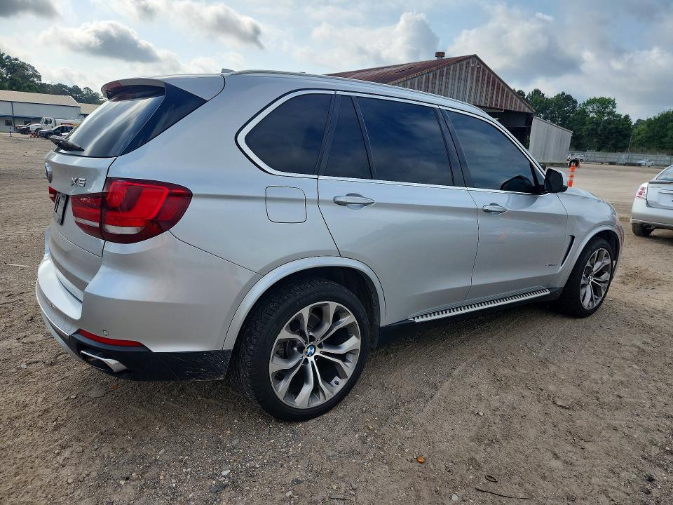 Продаж на аукціоні авто 2018 Bmw X5, vin: 5UXKR2C58J0X10362, номер лоту: 51585316