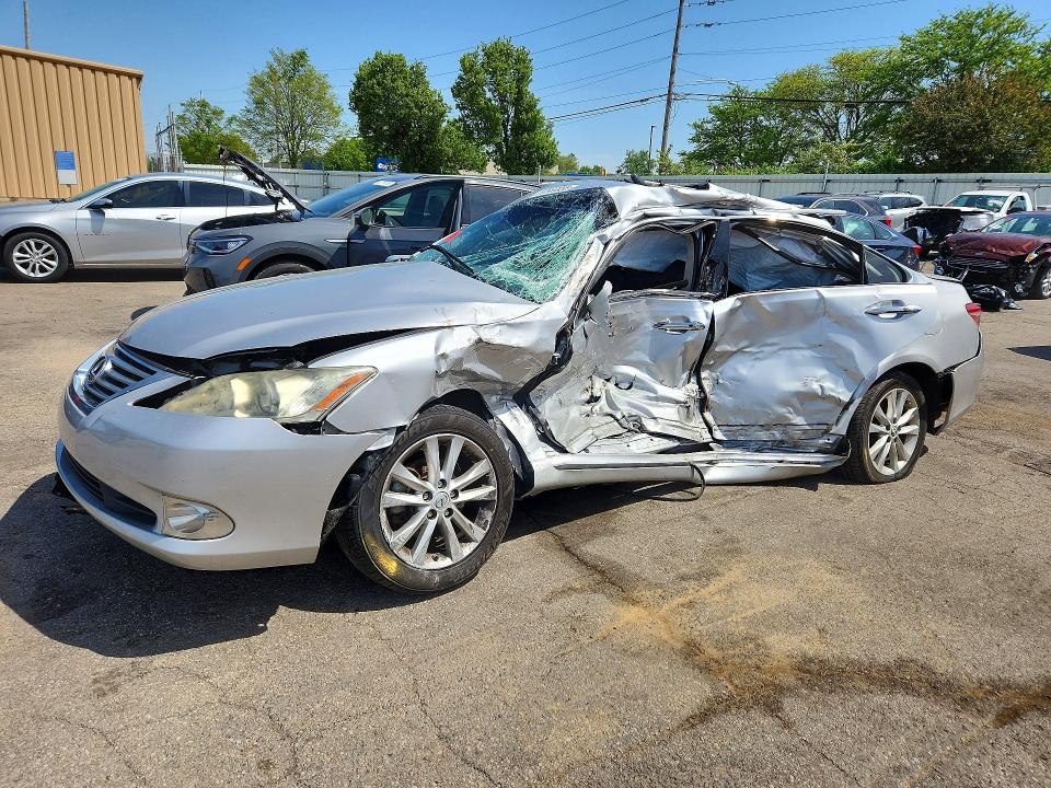 50568956 :رقم المزاد ، JTHBK1EG7B2459465 vin ، 2011 Lexus Es مزاد بيع