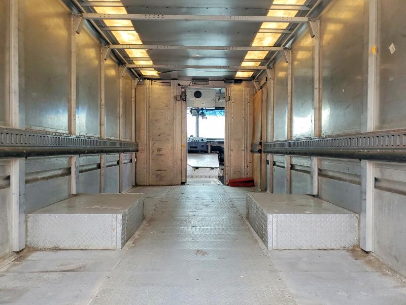 Продажа на аукционе авто 2010 Freightliner Chassis, vin: 4UZAAPDUXACAS5512, номер лота: 49288746
