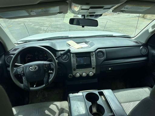 Продаж на аукціоні авто 2018 Toyota Tundra, vin: 5TFUY5F19JX762520, номер лоту: 79801235