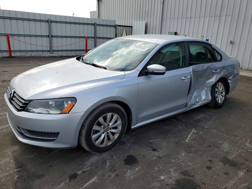 2013 Volkswagen Passat მანქანა იყიდება აუქციონზე, vin: 1VWAH7A37DC008774, აუქციონის ნომერი: 51625456
