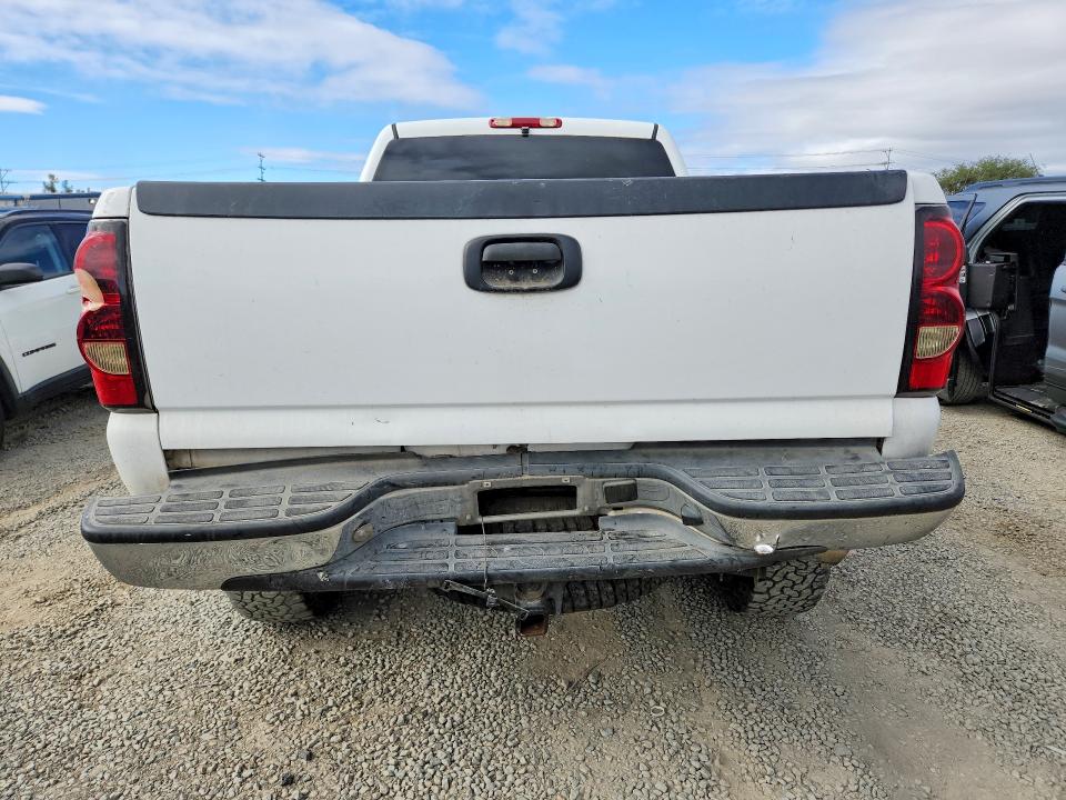 50790736 :رقم المزاد ، 1GCHK23235F816341 vin ، 2005 Chevrolet Silverado مزاد بيع