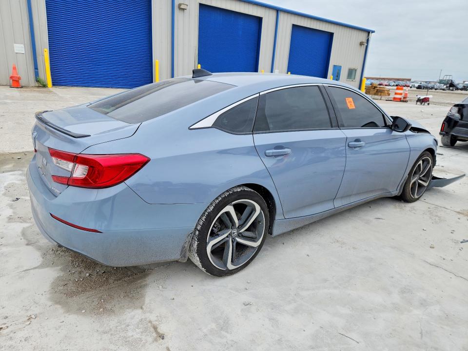Продажа на аукционе авто 2022 Honda Accord, vin: 1HGCV1F39NA073652, номер лота: 50989086