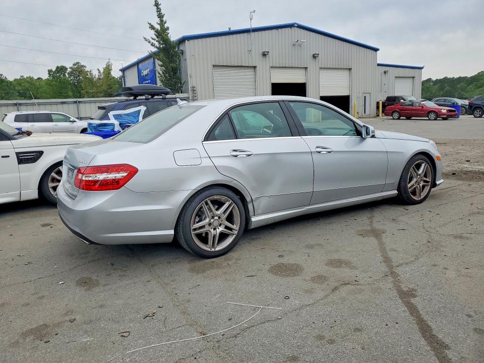 2013 Mercedes-benz E მანქანა იყიდება აუქციონზე, vin: WDDHF8JB3DA733438, აუქციონის ნომერი: 79592665