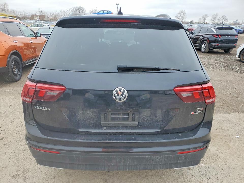 48402236 :رقم المزاد ، 3VV0B7AX9JM169951 vin ، 2018 Volkswagen Tiguan مزاد بيع