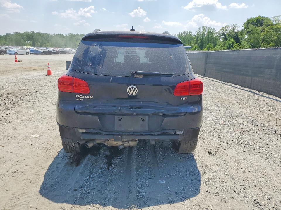51369496 :رقم المزاد ، WVGAV7AX2JK003302 vin ، 2018 Volkswagen Tiguan Limited مزاد بيع