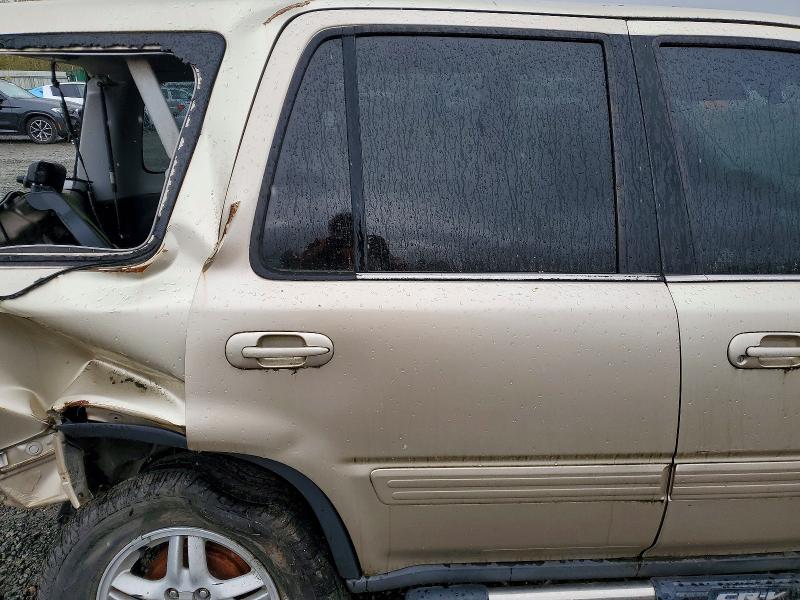49137236 :رقم المزاد ، JHLRD1871YC031418 vin ، 2000 Honda Cr-v مزاد بيع