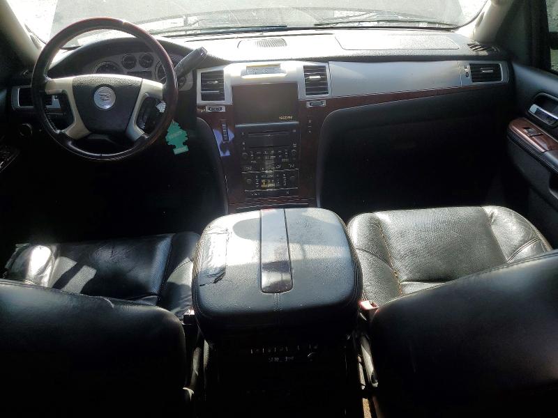 2010 Cadillac Escalade მანქანა იყიდება აუქციონზე, vin: 1GYUKJEF3AR283760, აუქციონის ნომერი: 49259086