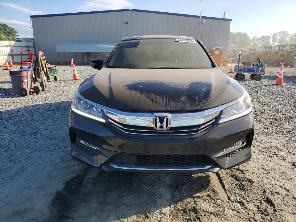 Aukcja sprzedaży 2017 Honda Accord, vin: 1HGCR2F51HA035977, numer aukcji: 49956256