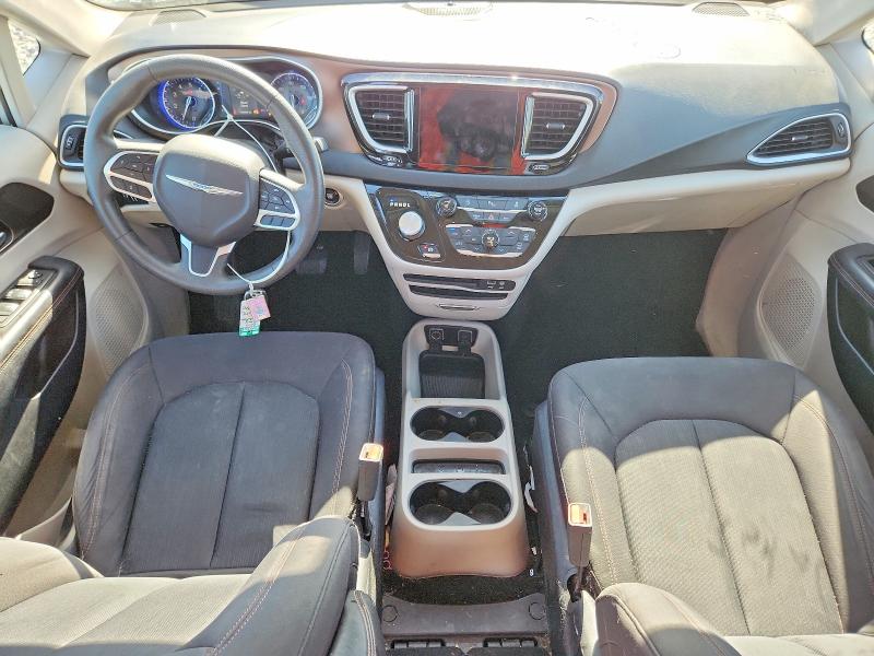 49297046 :رقم المزاد ، 2C4RC1DG9HR770856 vin ، 2017 Chrysler Pacifica مزاد بيع